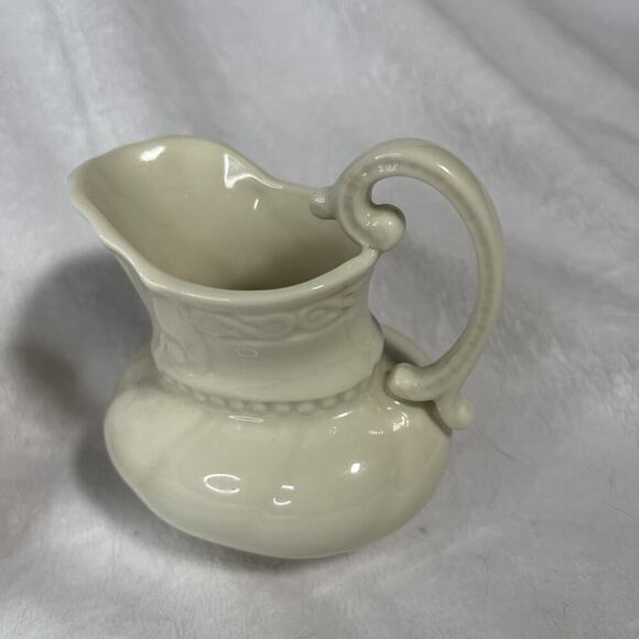 Vintage Estate Lenox Colonial Ivory Open Porcelain Sugar & Creamer Set - Picture 4 of 6